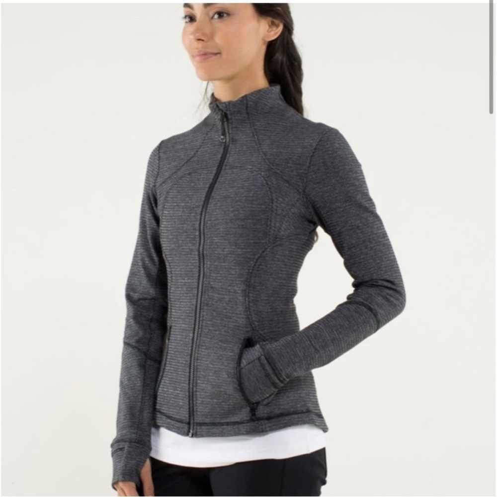 Lululemon- Forme Jacket II Textured Charcoal Grey - 8